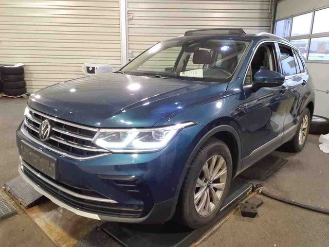 Volkswagen Tiguan 2.0 TDI DSG Elegance*AHK*PANORAMA*360*ACC