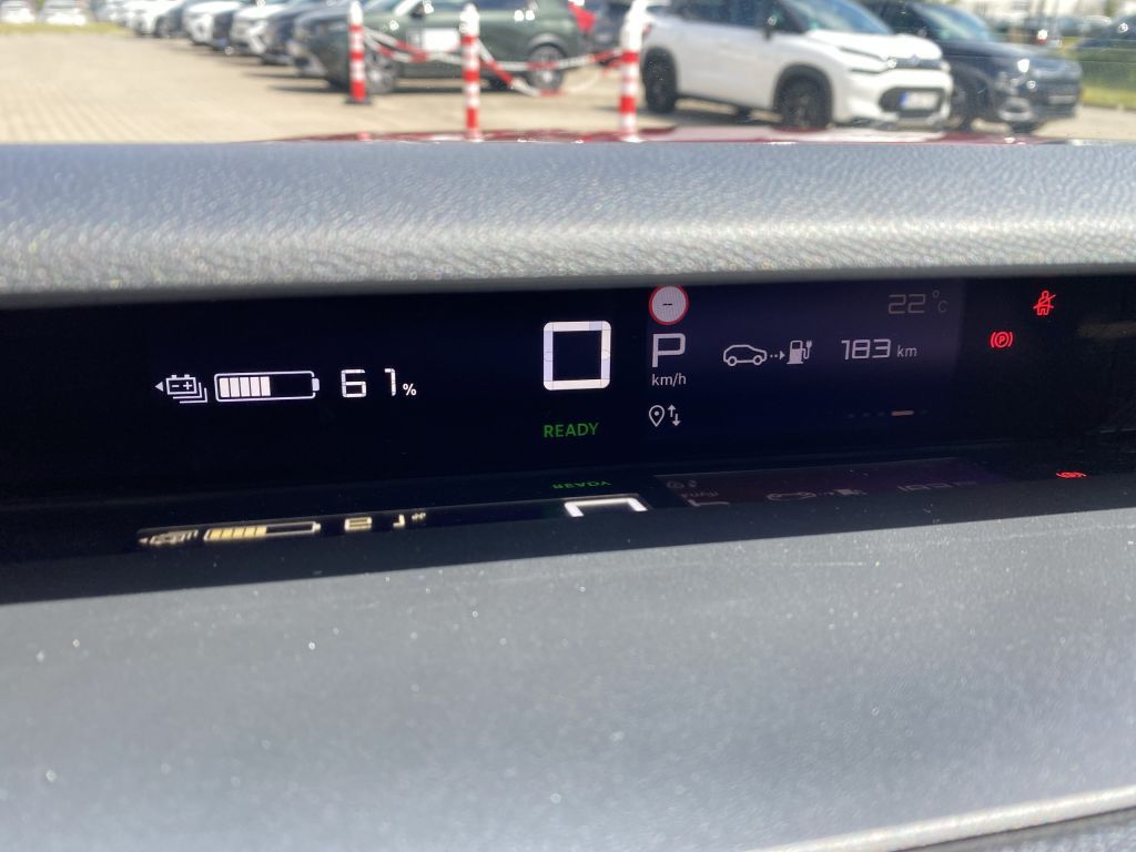 Fahrzeugabbildung Citroën e-C3 Aircross MAX *11KW Lader*Navi*Allwetter*Cam