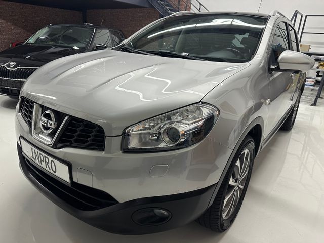 Nissan Qashqai Tekna / Pano/ Leder/AHK