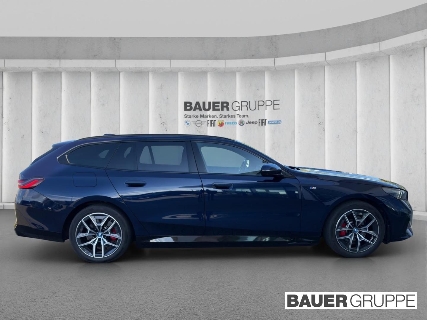 BMW 530 e M Sport Touring Park-Assistent Sportpaket 
