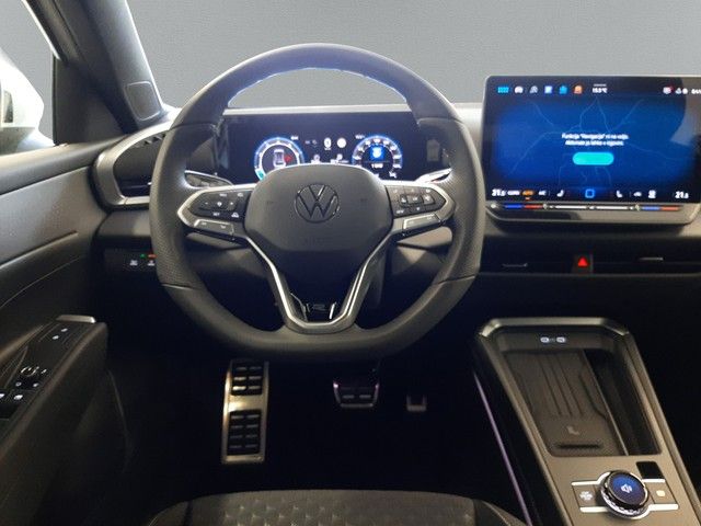 Fahrzeugabbildung Volkswagen T-Roc R-Line 1.5eTSI Matrix 18" NEUES MODELL