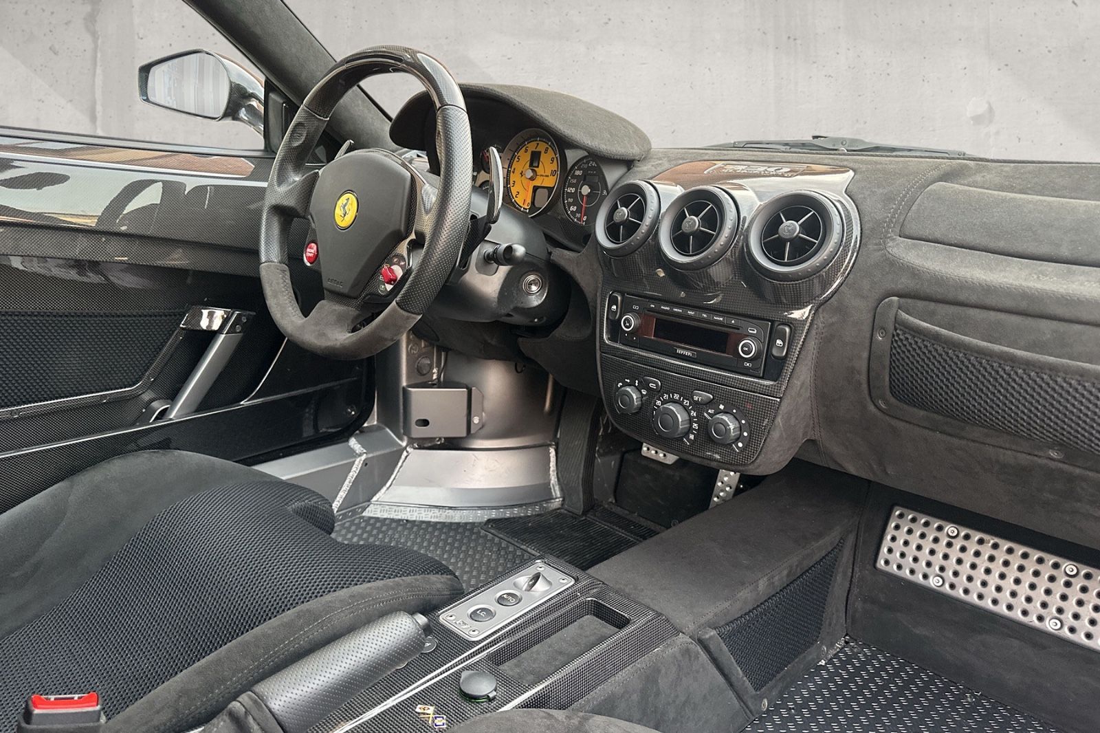 Fahrzeugabbildung Ferrari 430 Scuderia F1*LED*Carbon*dt. Fahrzeug*