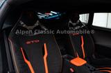 Lamborghini Huracán STO On Stock, Lift, CarPlay - blaue Lamborghini Huracán