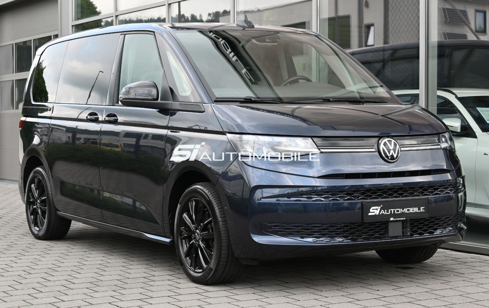 Fahrzeugabbildung Volkswagen T7 Multivan 2,0 TDI DSG Life °ACC°STANDHEIZUNG°