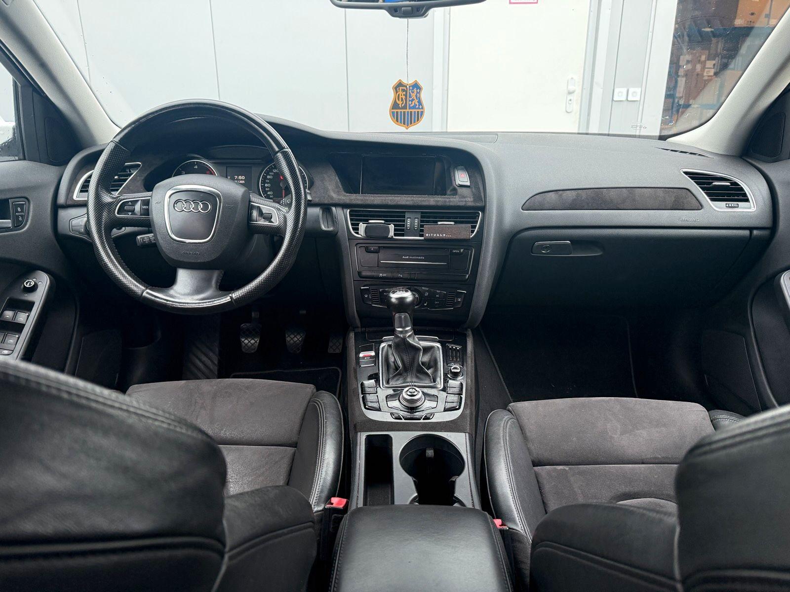 Audi A4 2011 — photo 6