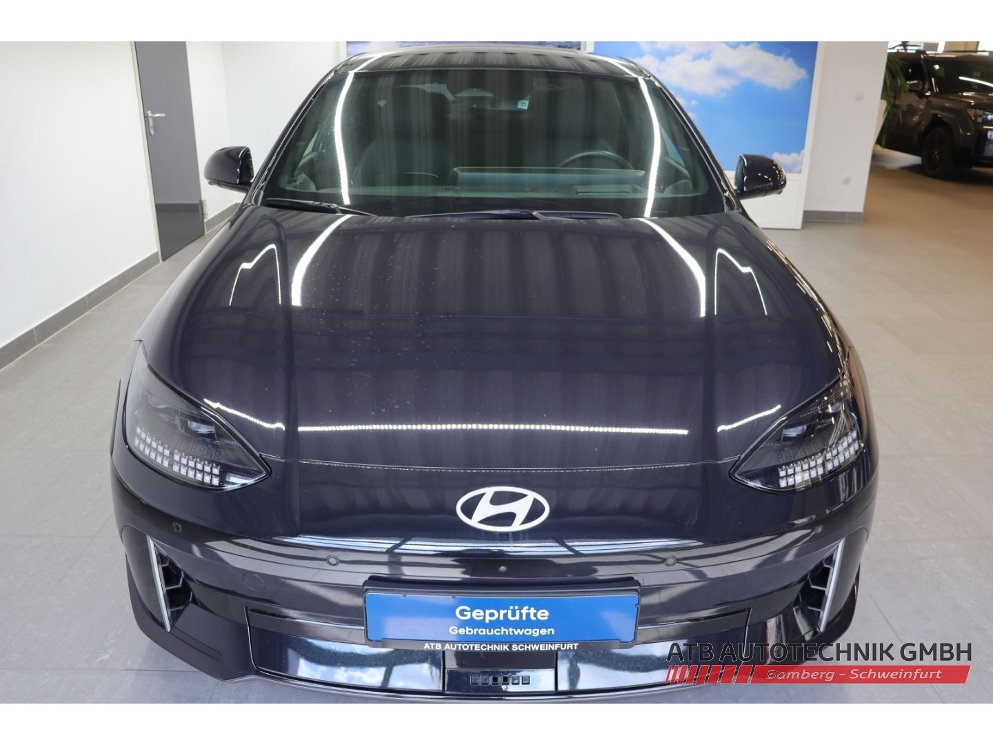 Fahrzeugabbildung Hyundai IONIQ 6 UNIQ 77,4 kWh 4WD 96,8% SOH HUD Navi