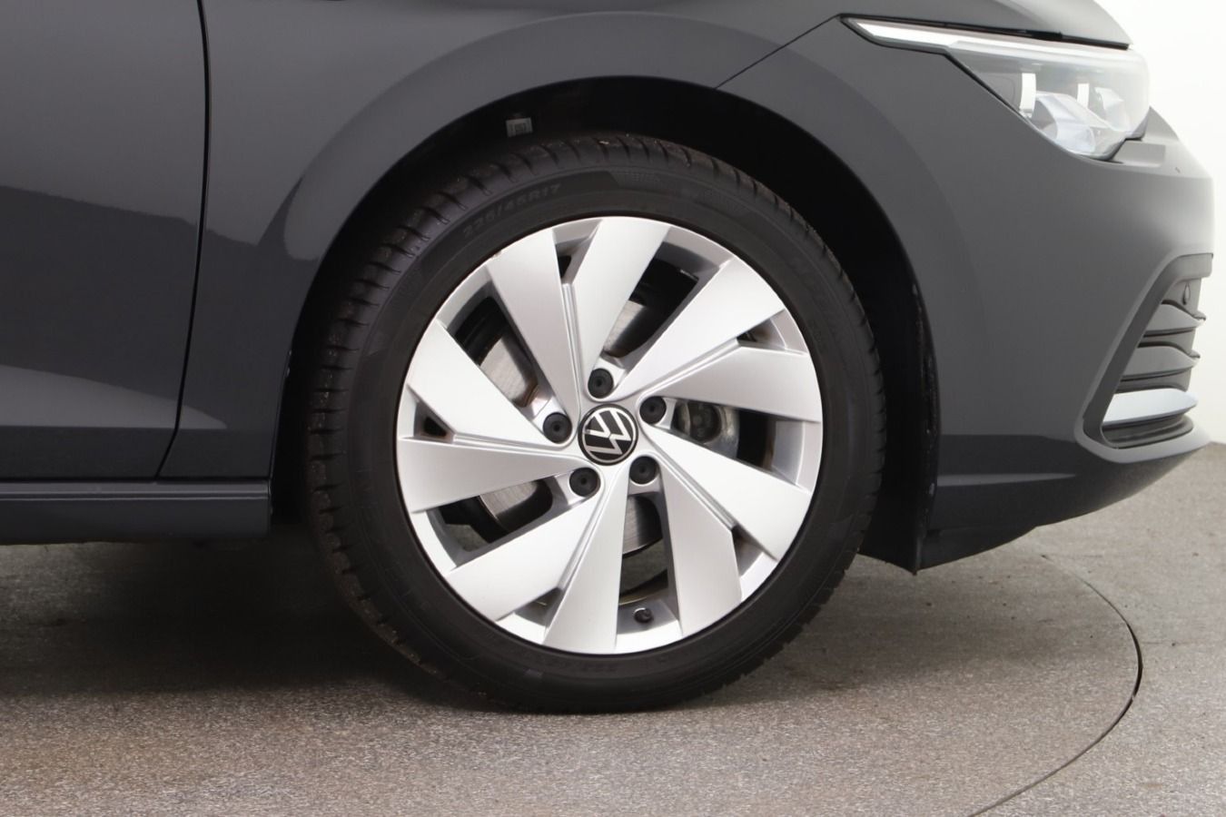 Volkswagen Golf 8 VIII 1.5 TSI DSG Style LED ACC App foto 3