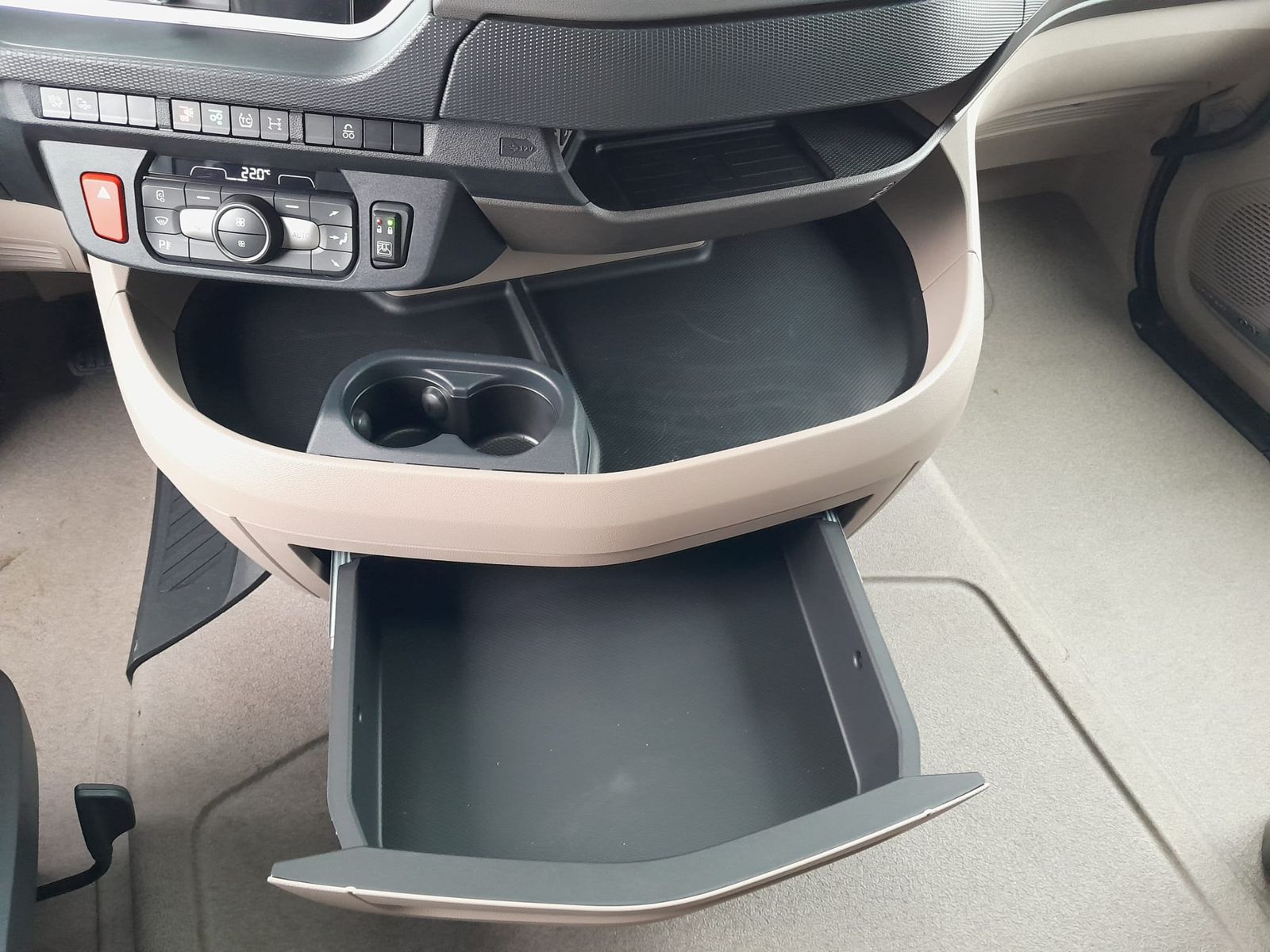 Fahrzeugabbildung DAF FAN XG 480 BDF 1120-1320 Multi