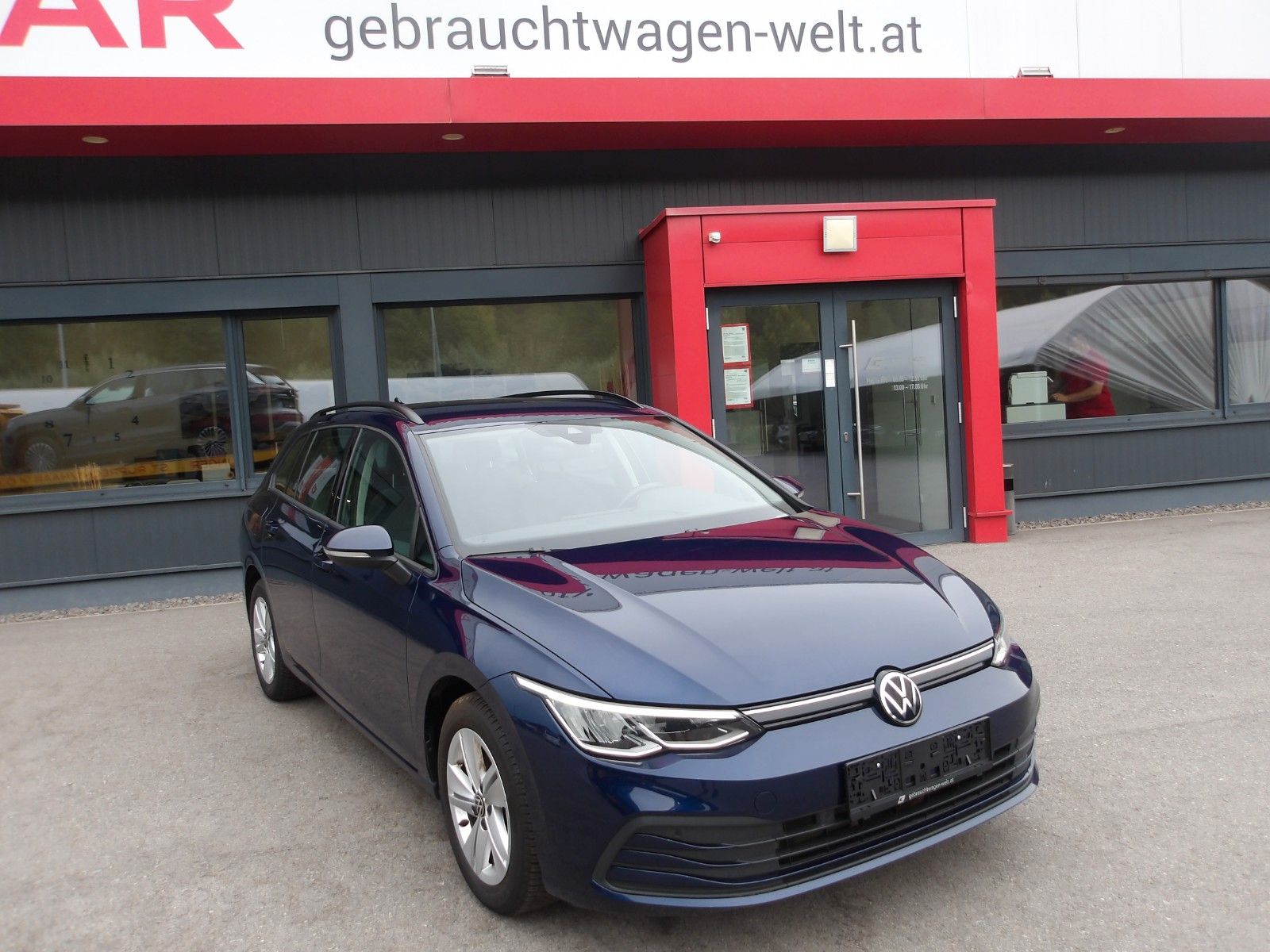 Volkswagen Golf VIII Variant Life EXP € 12990.-- imagem 3