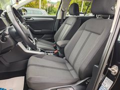 VW T-Roc Life 110PS #NAVI #APP #SHZ. VW T-Roc Life 110PS #NAVI #APP #SHZ.