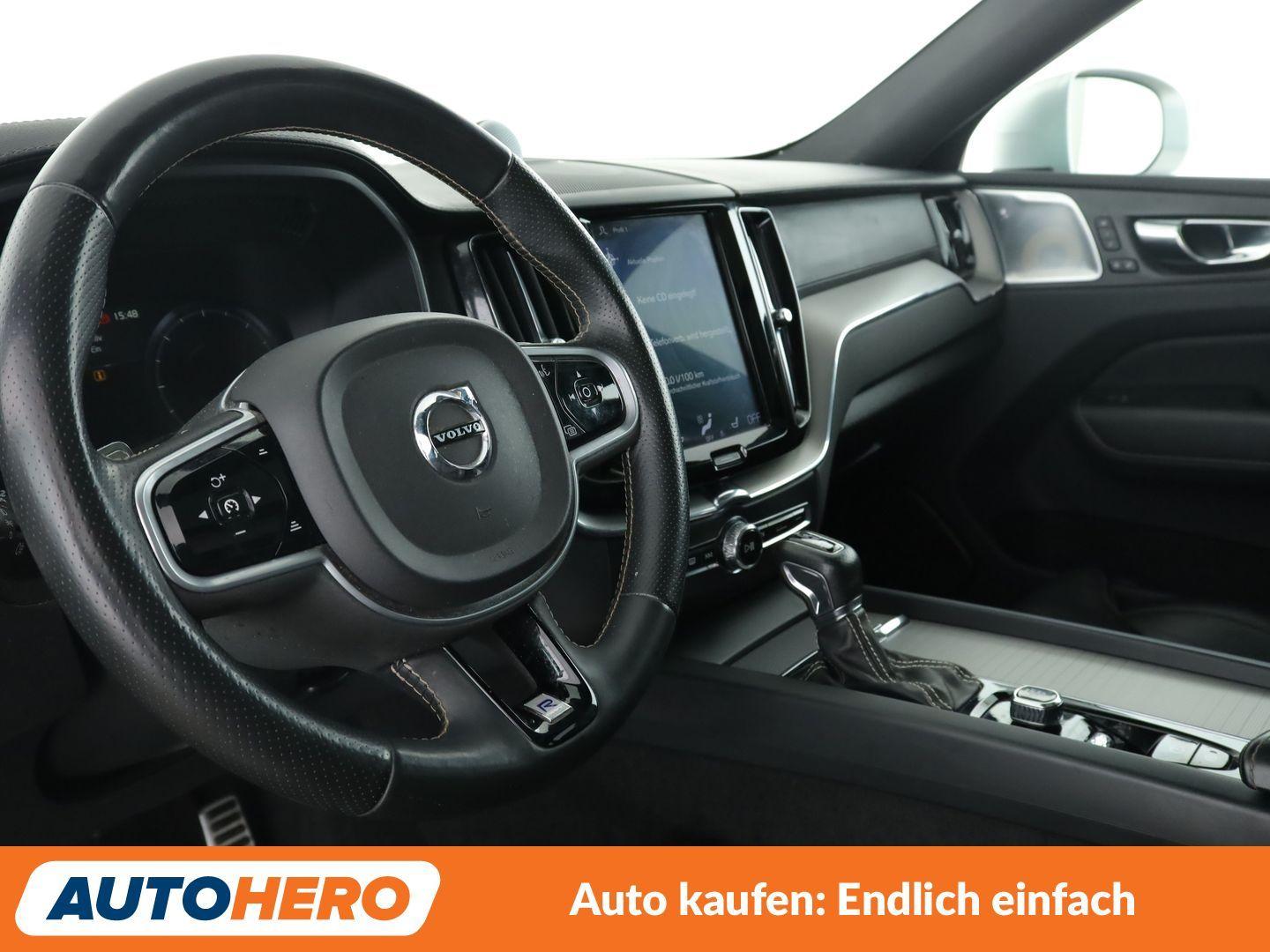 Volvo XC60 2.0 D5 R Design AWD Aut.*NAVI*HEAD-UP*LED*