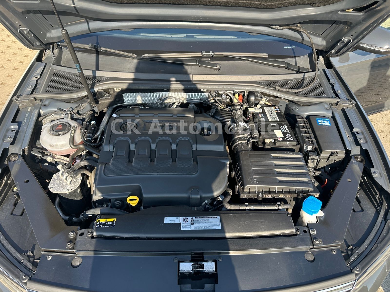 Fahrzeugabbildung Volkswagen Passat Variant Comfortline 2.0TDI/DSG/LED/AHK