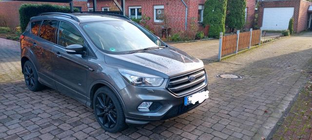 Ford Kuga 2.0 Eco Boost St-line