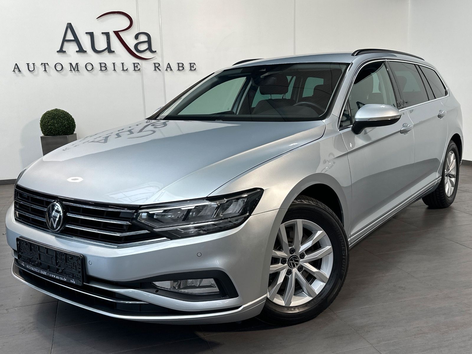 Fahrzeugabbildung Volkswagen Passat Variant 2.0 TDI DSG Business NAV+LED+AHK