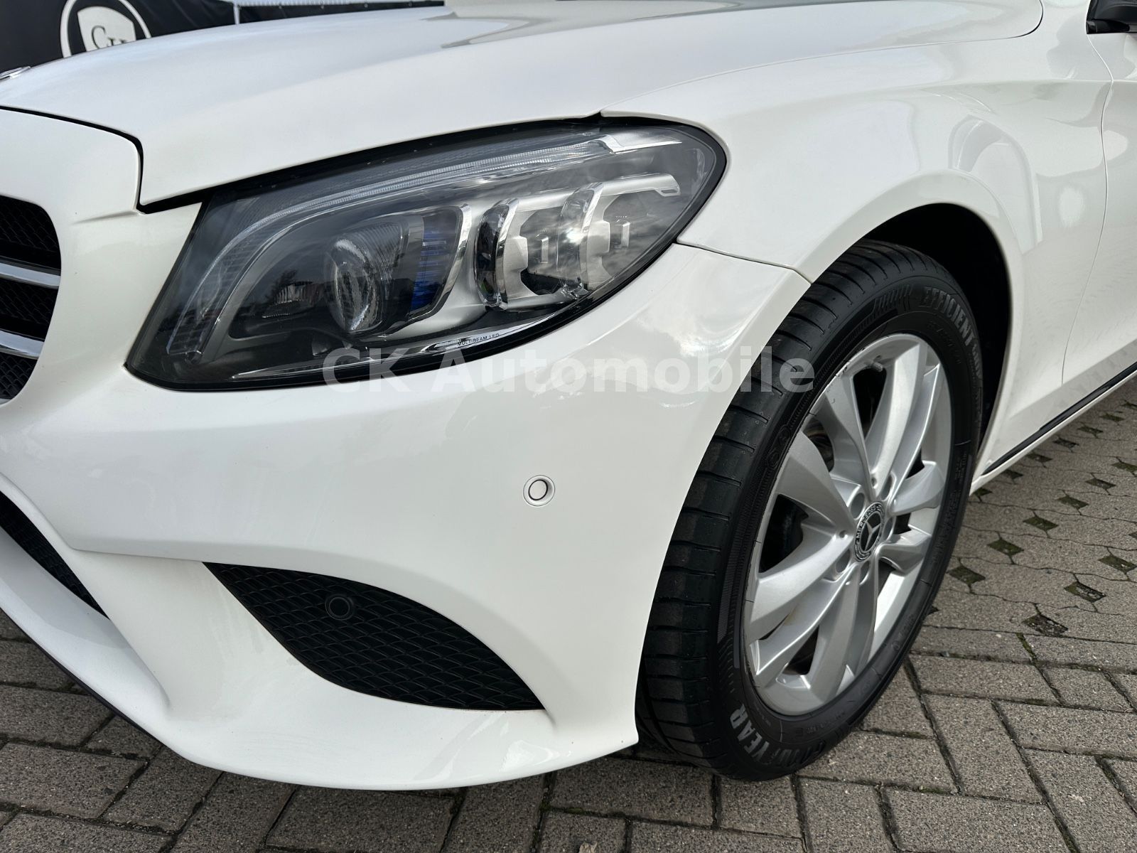 Fahrzeugabbildung Mercedes-Benz C300d T 4Matic Avantgarde/Burmeste/Navi/LED/360°