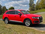 Audi Q7 e-tron quattro Matrix LED Leder Virtual Cockp - : Rot, Plug-In Hybrid, Geländewagen