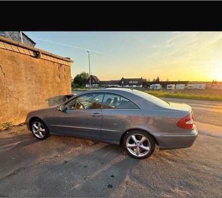 Mercedes-Benz CLK 320