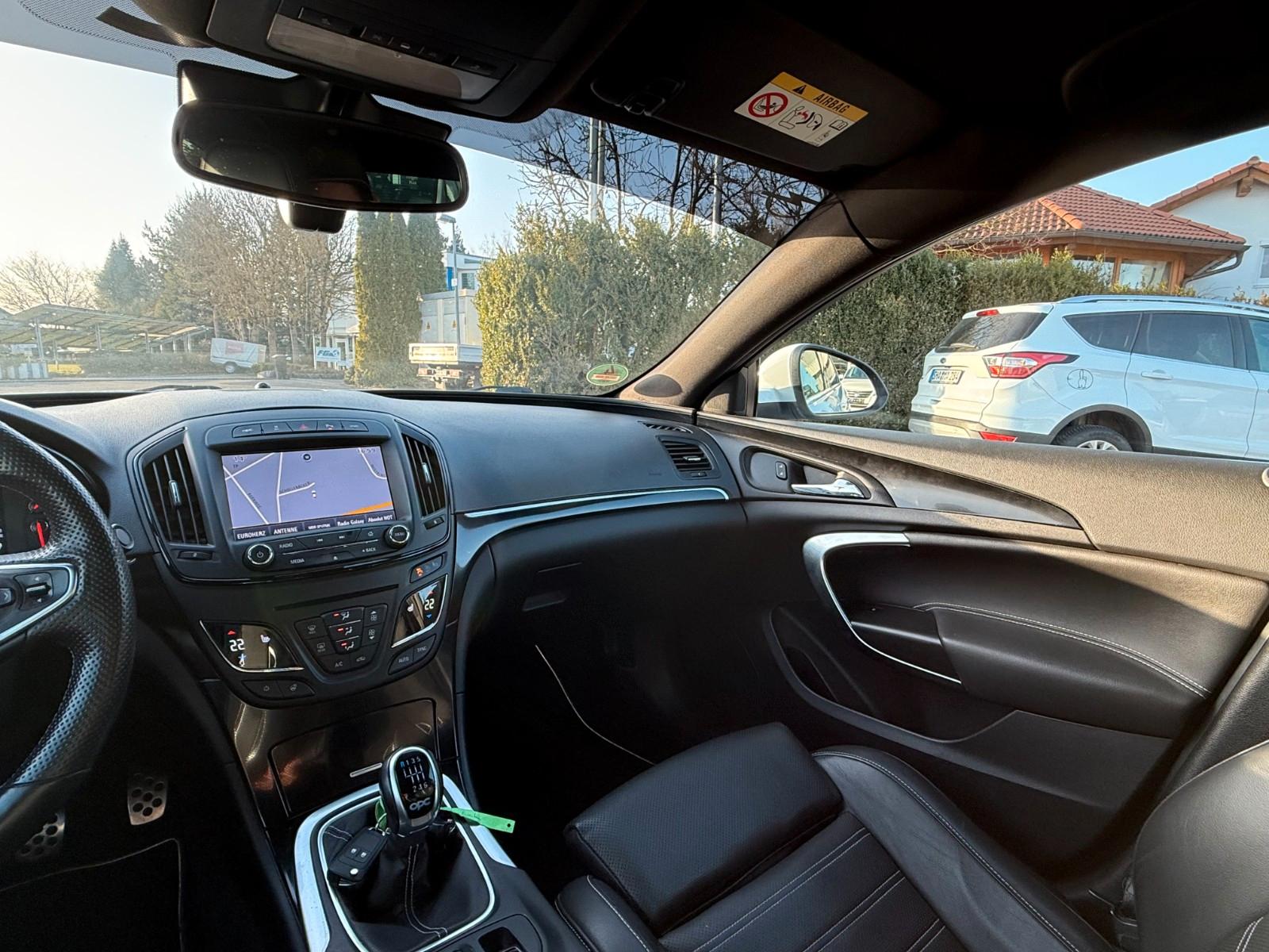 Opel Insignia OPC 2.8 V6 Turbo | 325 ch | BVM | Sièges Recaro cuir | GPS | Caméra de recul | Xénon | Volant chauffant