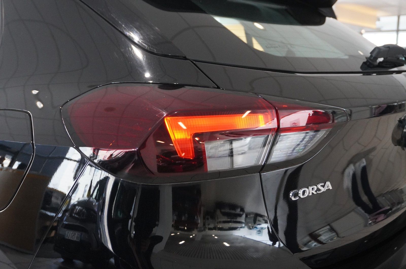 Fahrzeugabbildung Opel Corsa F 1.2 EDITION NAVI/KAMERA/TEMP./PDC/DAB+