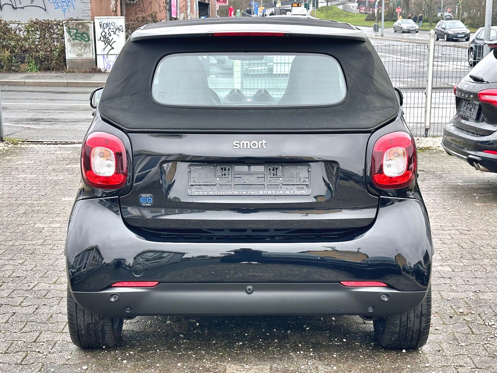Fahrzeugabbildung Smart ForTwo Prime Cabrio EQ /Voll-Leder/PDC/CarPlay