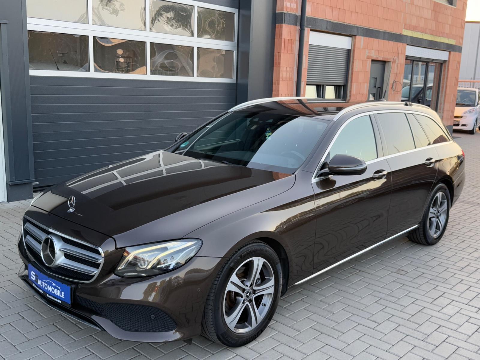 Mercedes-Benz E 220d Avantgarde LED STANDHZG BURMESTER KAM