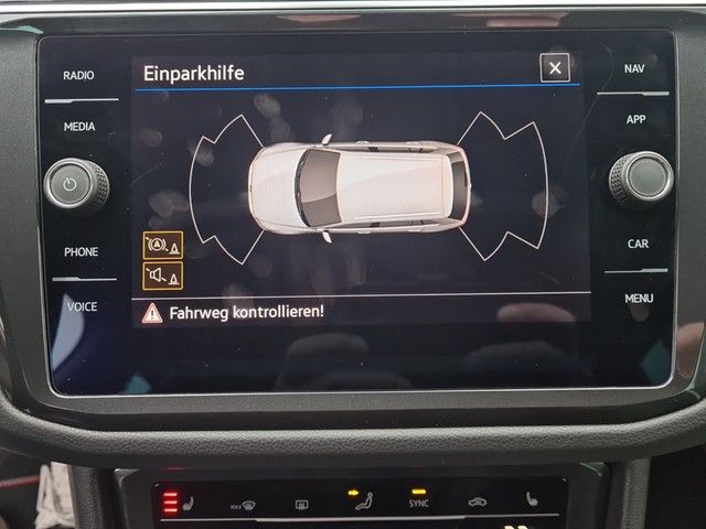 Fahrzeugabbildung Volkswagen Tiguan TDI Urban-Sport DSG 4M R-Line LED AHK Nav