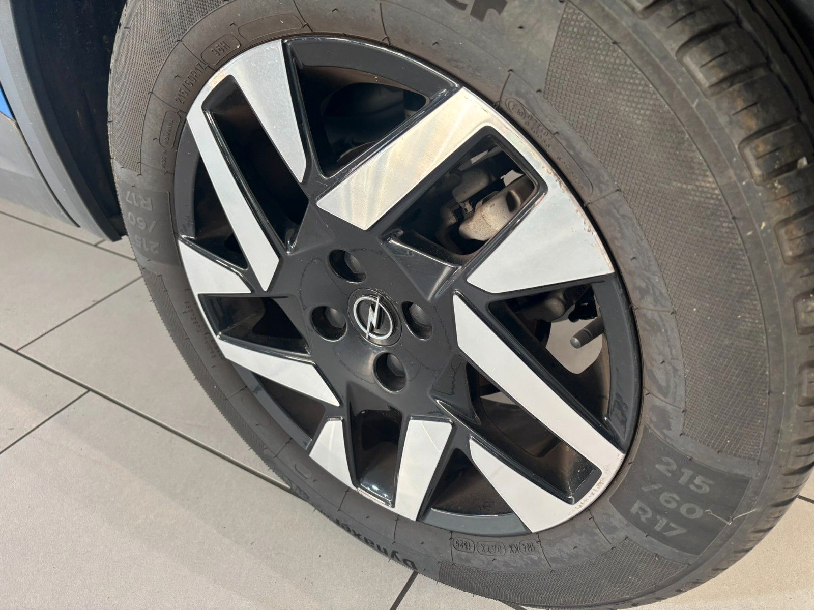 Fahrzeugabbildung Opel Mokka ELEGANCE 1.2T NAVI/LED/KAMERA/SPORT/SH/DAB