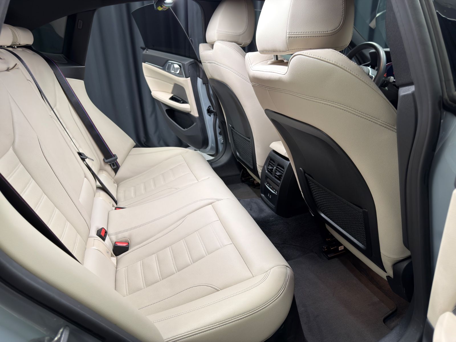 Fahrzeugabbildung BMW M440i Gran Coupe M-PAKET PRO|H&K|1.HAND