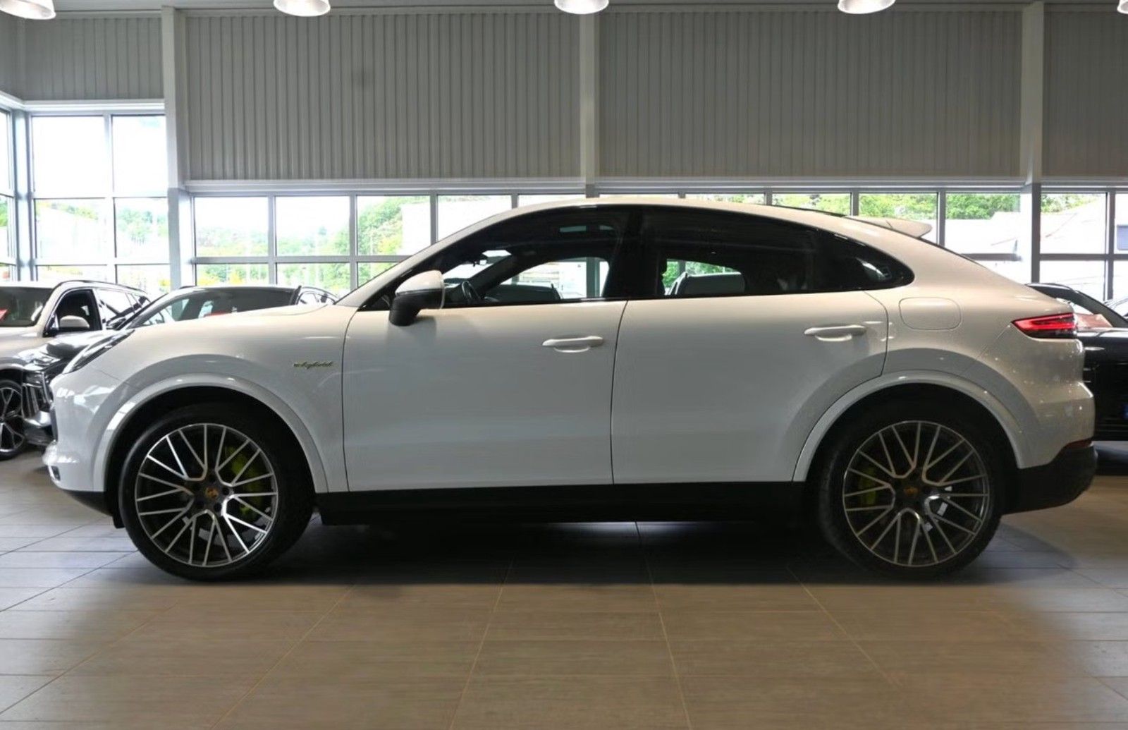 Porsche Cayenne Coupe E-Hybrid foto 2