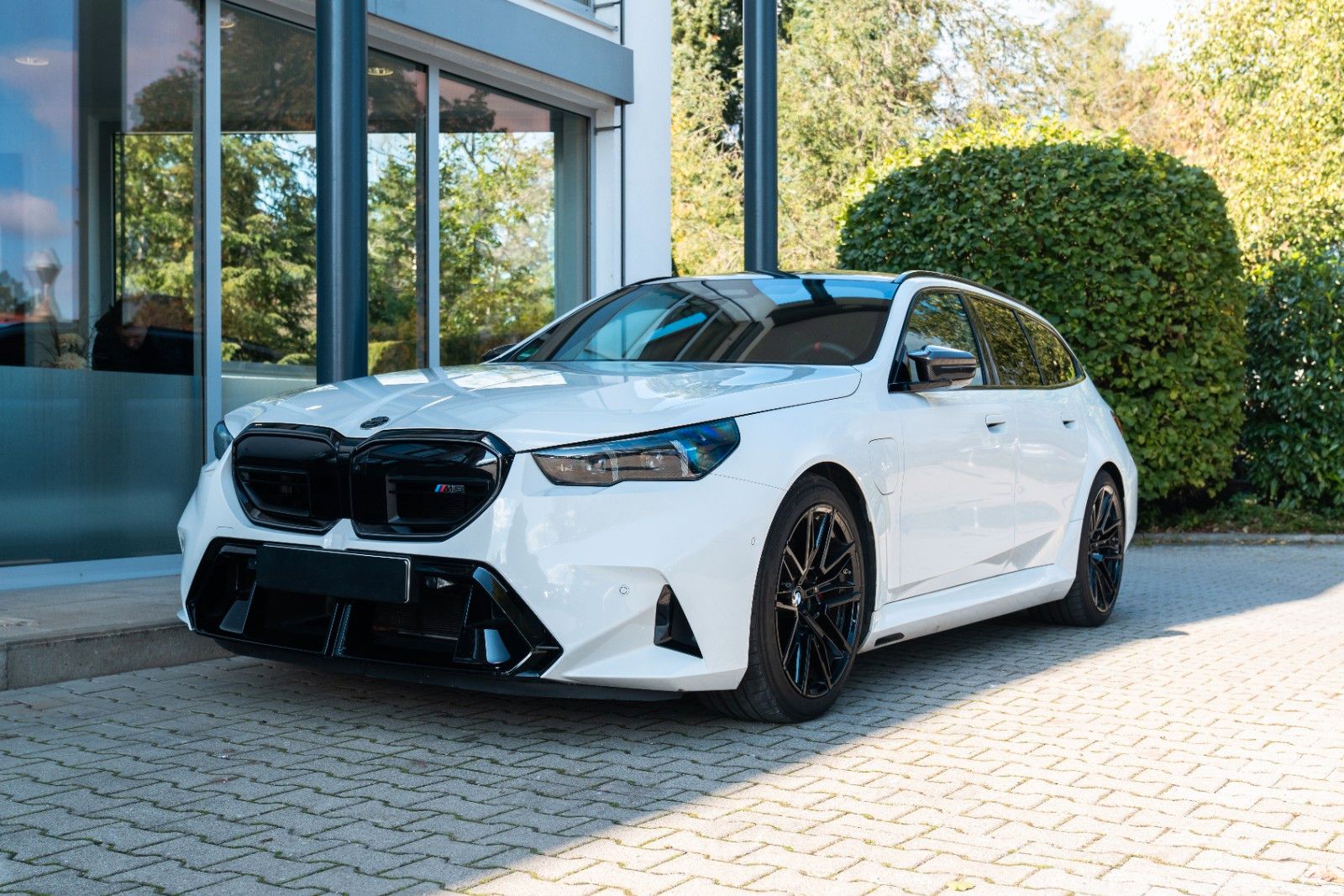 BMW M5 Touring/ DRIVING PROF./ PANO/ AHK/ COMFORT