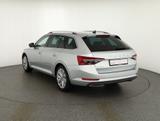 Skoda Superb Combi 2.0 TDI  DSG L&K ACC LED Navi DCC - mit Diesel-Antrieb: mit Spurwechselassistent, Kombi