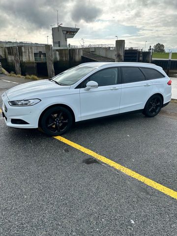 Ford Mondeo 1,5 EcoBoost Automatik, Navi