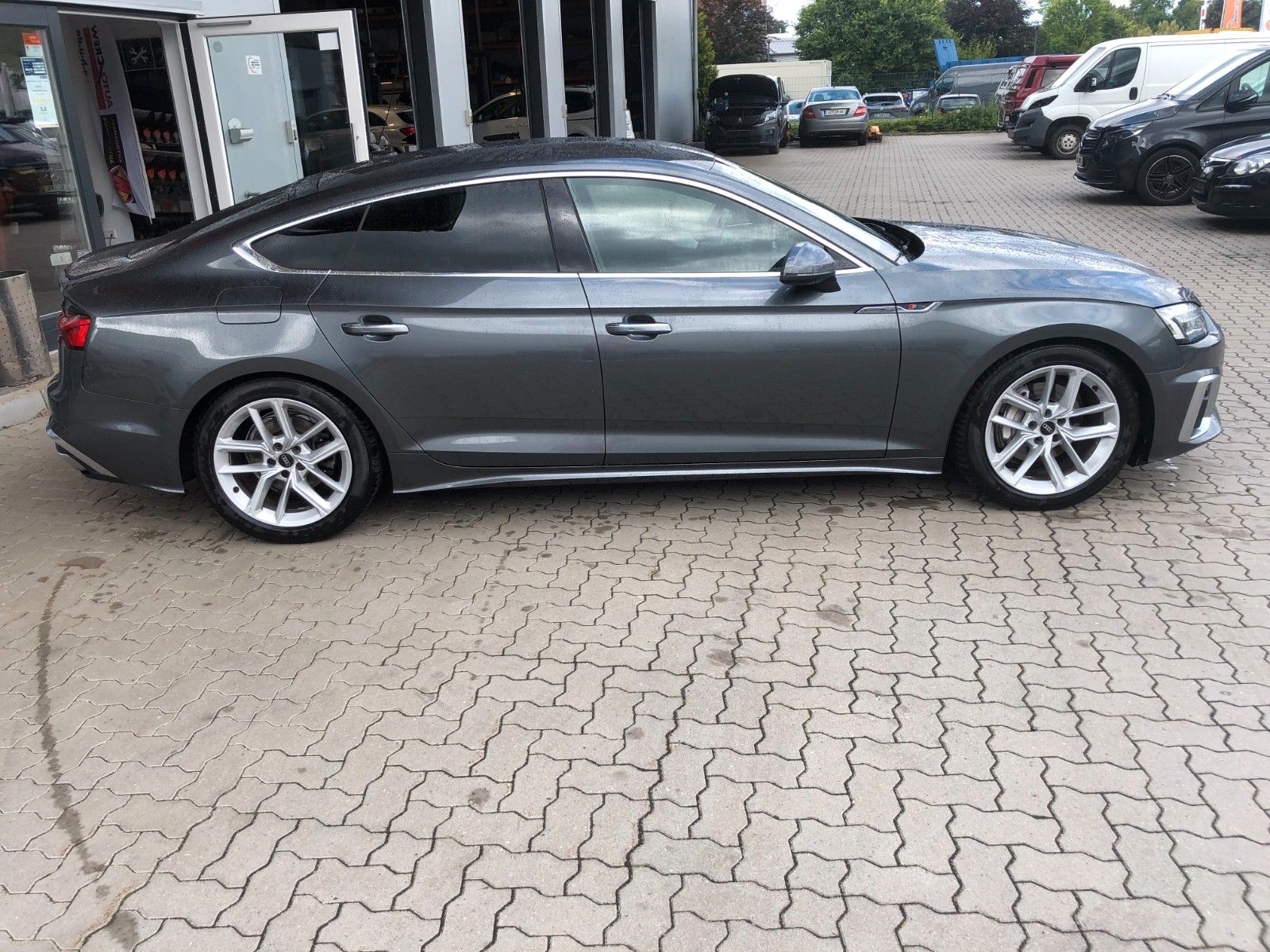Fahrzeugabbildung Audi A5 Sportback 40 TDI quattro S line