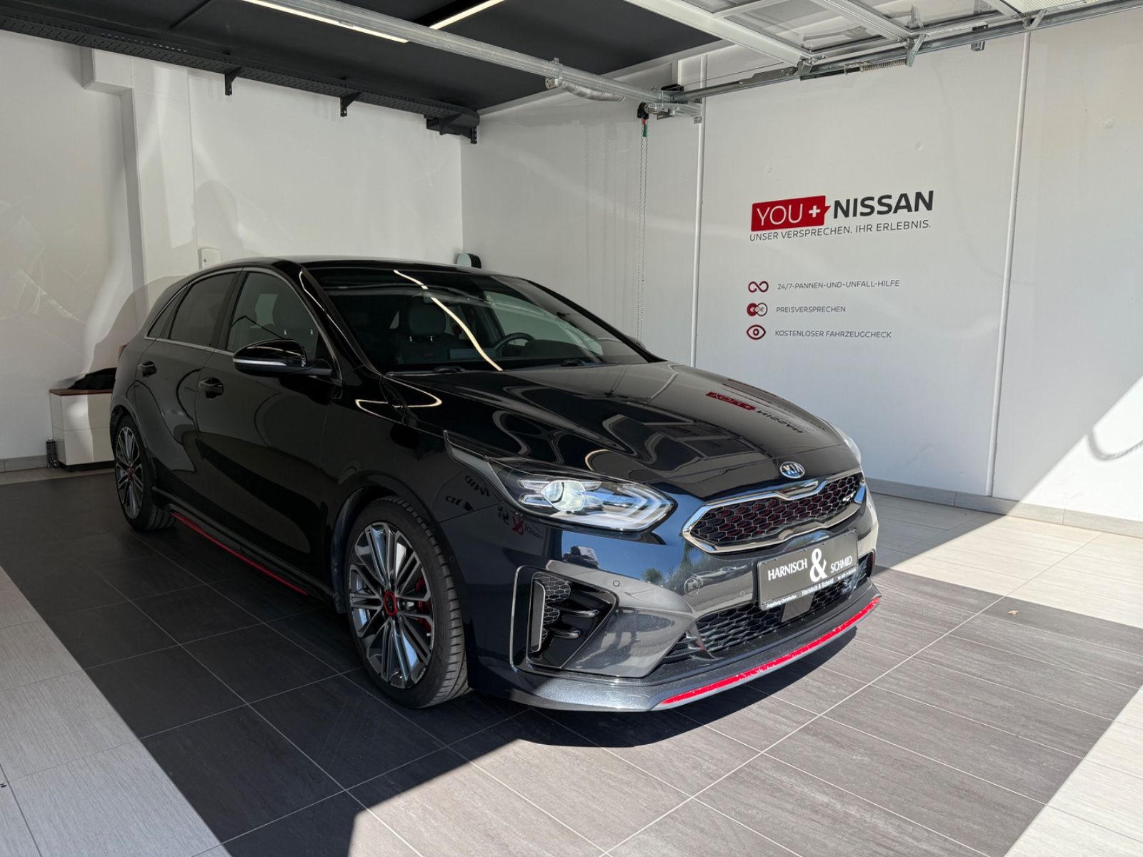 Fahrzeugabbildung Kia Ceed GT 1.6T GT DCT-Navi,Automatik,Klimaauto.