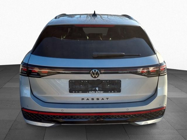 Fahrzeugabbildung Volkswagen Passat Variant 2,0 TDI DSG R-LINE BLACK STYLE HU