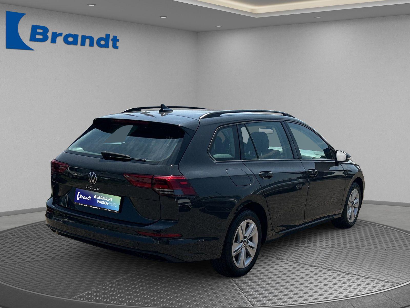 Volkswagen Golf VIII Variant 2.0 TDI Life LED+NAVI+ACC+PDC