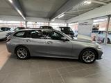 BMW 318 d Touring Driving Assistant+Facelift+Cockpit - gebrauchte BMW 318 aus dem Jahr 2022