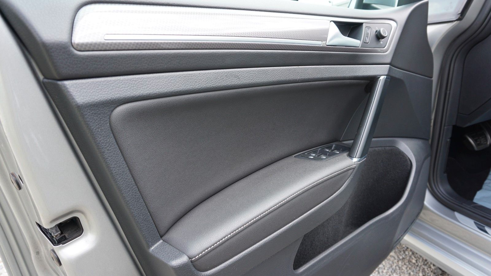 Fahrzeugabbildung Volkswagen Golf VII Alltrack, Variant, BMT, 4M,T.Leder,Navi