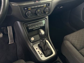 Volkswagen Sharan 2.0TDI XENON PANORAMA ACC DCC 7 SITZ AHK