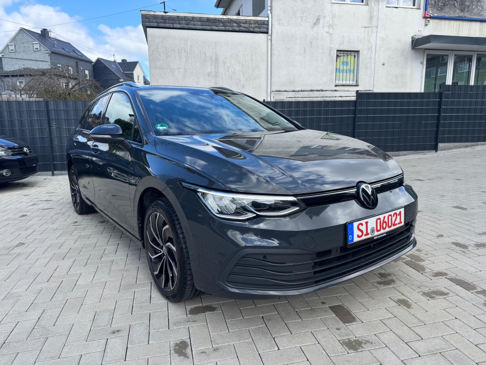 Volkswagen Golf VIII Variant Life IQ.DRIVE