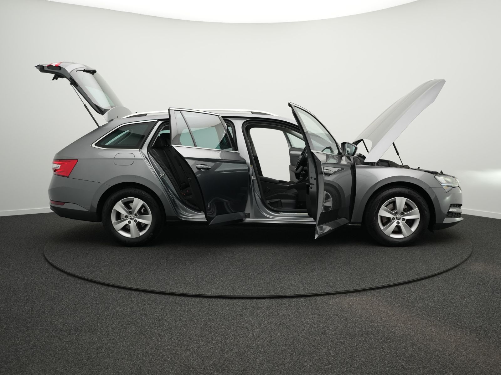 Skoda Superb - Bild 41