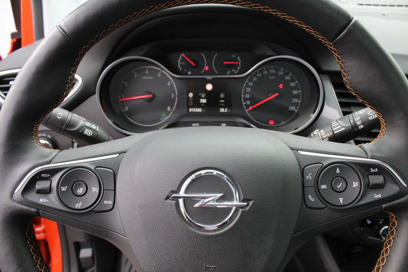 Fahrzeugabbildung Opel Crossland  Ultimate  Navi Kamera PDC Sitzh. DAB