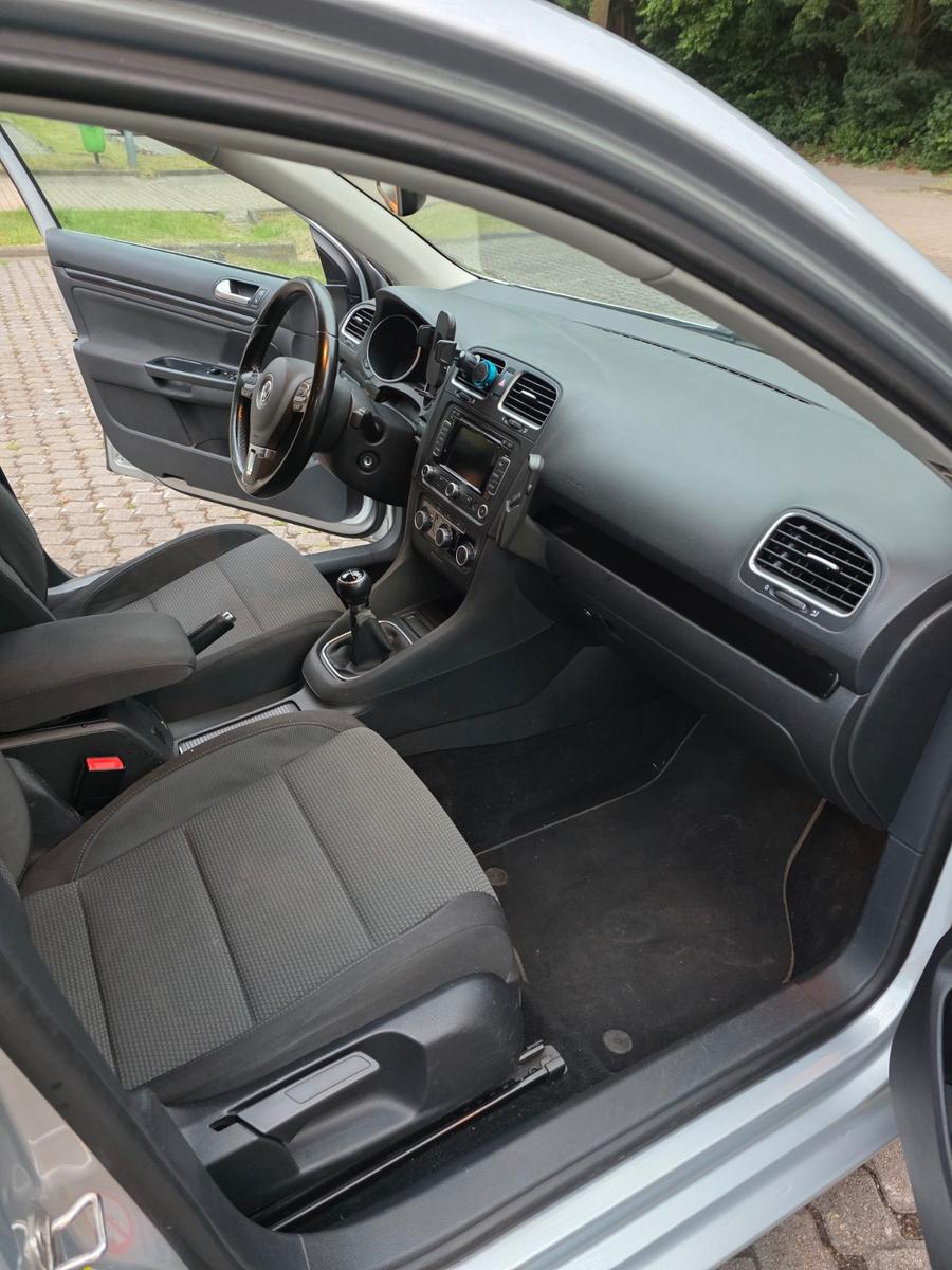 Volkswagen Golf 2011 — photo 9