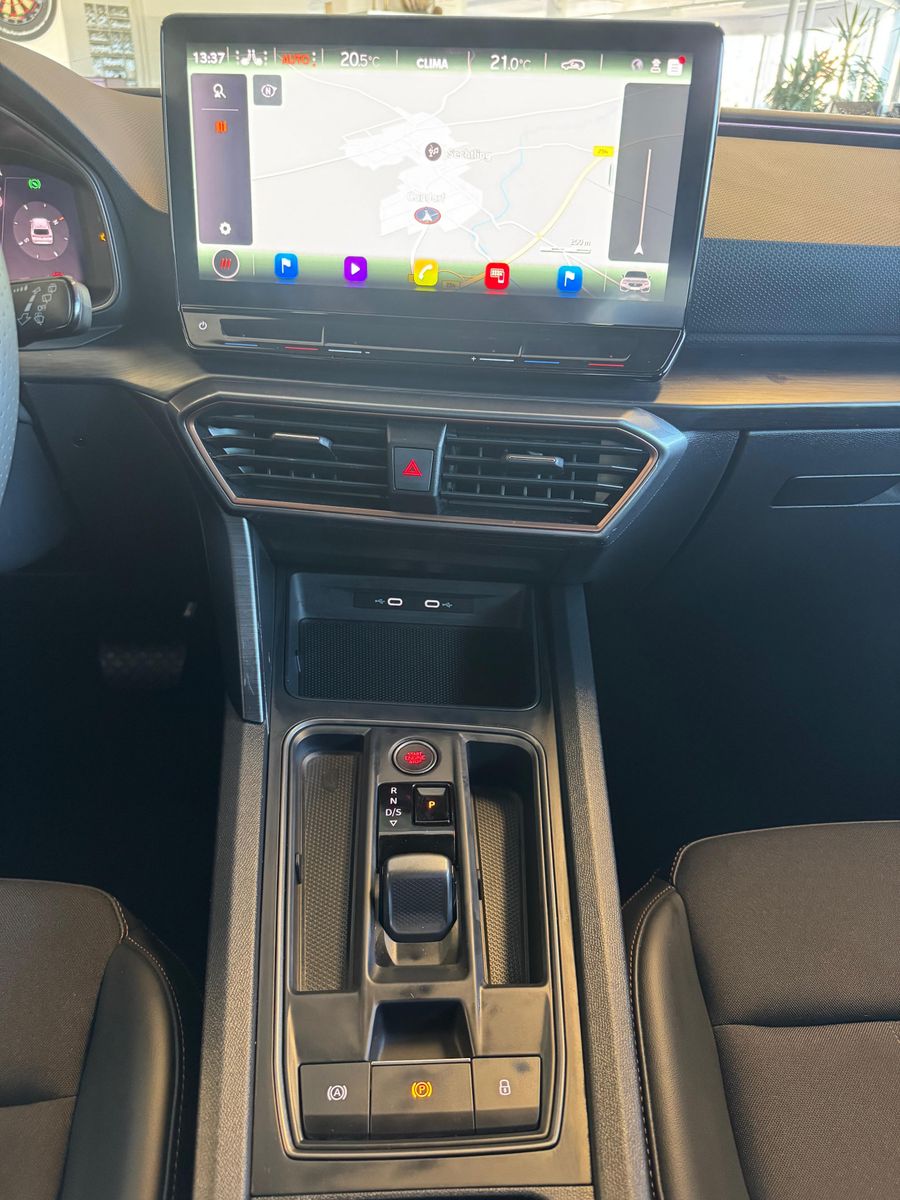 Fahrzeugabbildung CUPRA Leon 1.5eTSI DSG Matrix Cam Vision+ el. Heck AHK