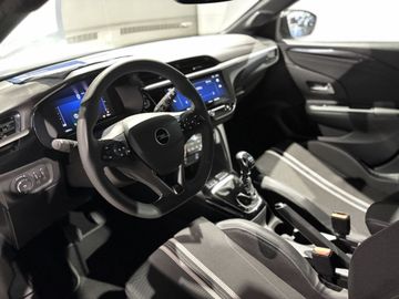 Fotografie 14 des Opel Corsa 1.2 Direct Injection Turbo GS
