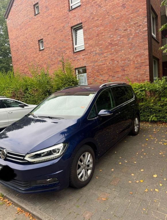 Image of Volkswagen Touran