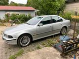 BMW 523i Limousine - BMW 523 aus 1999