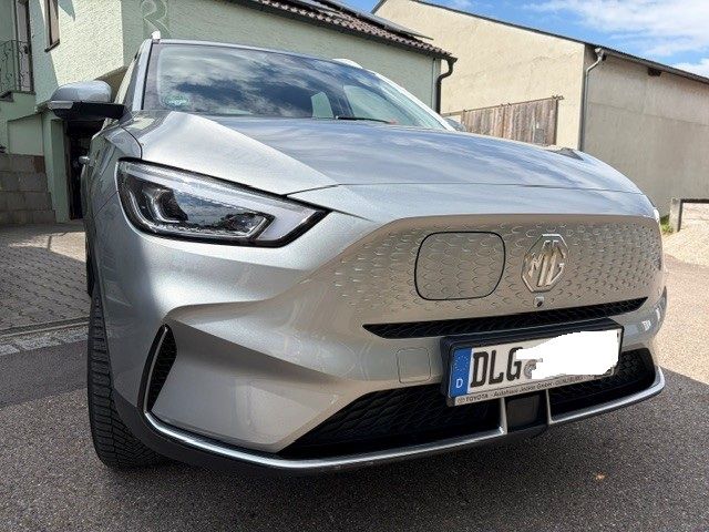 Image of MG ZS