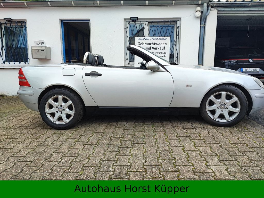 Mercedes-Benz SLK 230