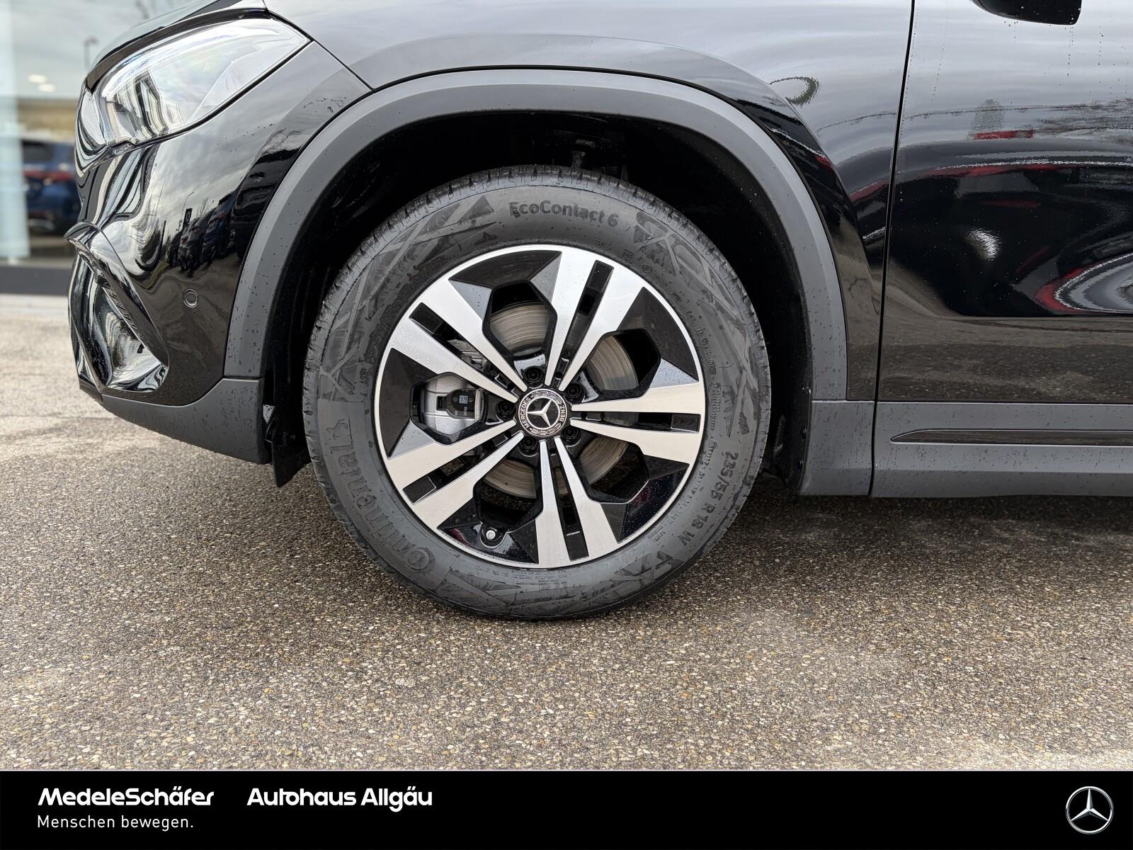 Mercedes-Benz GLA Night Distr AHK PanoSD KeylGO Sound 360, миниатюра 14